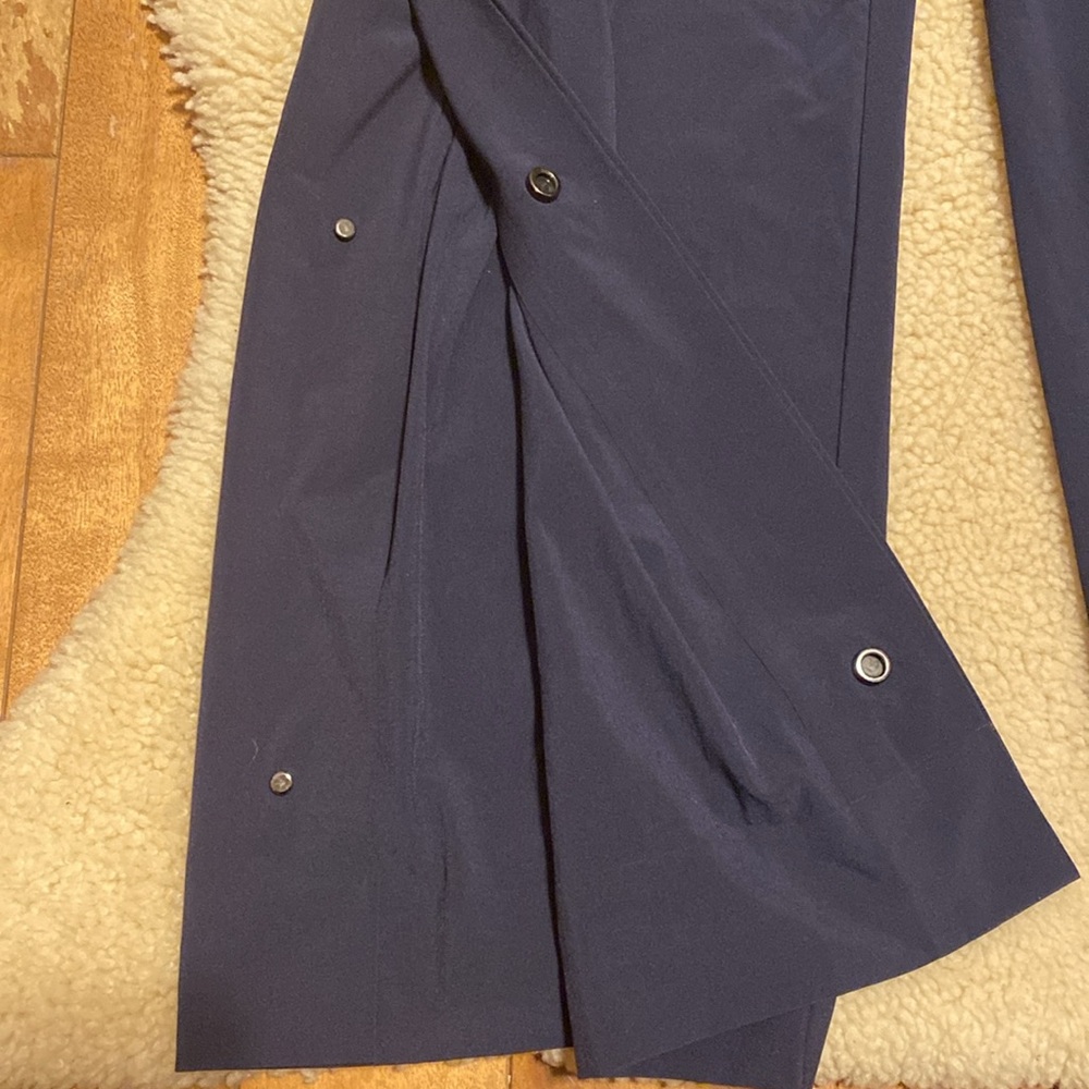 Athleta Tribeca Crop pants, navy blue, size 2 - Picture 7 of 11